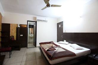 Hotel Le Grand, New Delhi 3